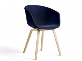 Fauteuil scandinave About A Chair AAC 23 tapissée