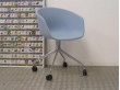 Fauteuil de bureau à roulettes About A Chair AAC 25 tapissée