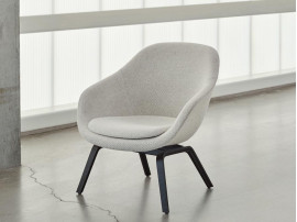 Fauteuil scandinave About A Lounge AAL 83