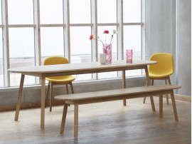 Triangle Leg dining table 250 cm 8/10 seat