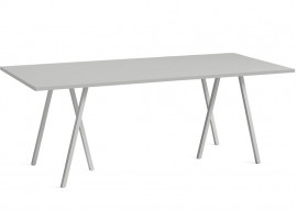 Table de repas ou de travail Loop Stand. 4 dimensions. 6 à 12 pers.