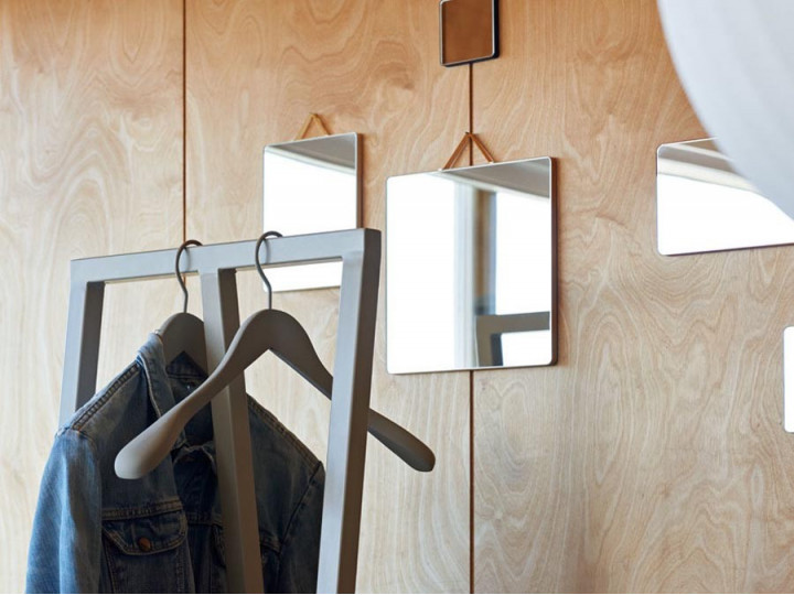 Loop Stand Wardrobe | Galerie Møbler