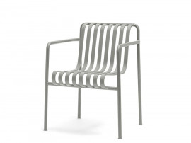 Palissade outdoor dining arm chair