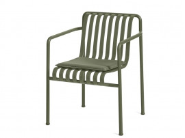 Palissade outdoor dining arm chair