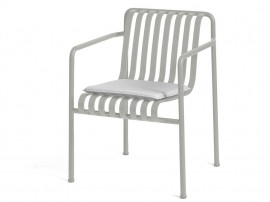 Palissade outdoor dining arm chair