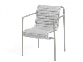 Palissade outdoor dining arm chair