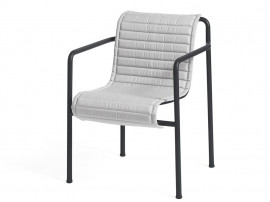 Palissade outdoor dining arm chair