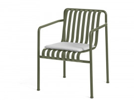 Palissade outdoor dining arm chair