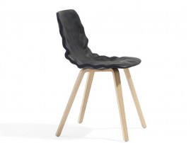 Chaise scandinave modèle Dent Dressed B504D Wood. 