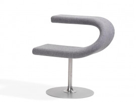 Innovation C swivel chair. 