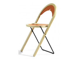 Chaise pliante scandinave modèle Sparta. 