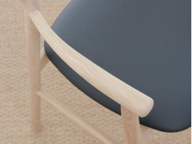 Magrethe armchair in oak