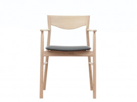 Fauteuil scandinave en chêne modèle Magrethe