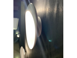 Flindt wall lamp. 3 sizes, 3 colors