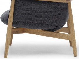 Fauteuil scandinave modèle E015 "Embrace". Edition neuve. 