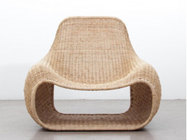 Snug  lounge chair