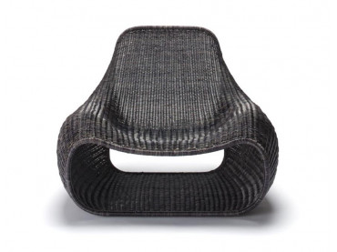 Snug  lounge chair