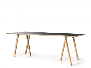 Trestle table