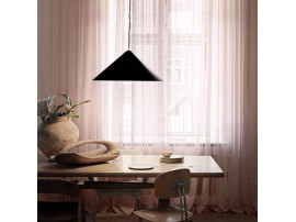 Sandinavian pendant lights model Keglen, 4 dimensions / Black