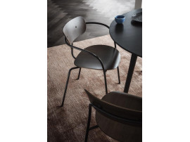 Fauteuil scandinave Pavilion AV2