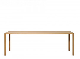 Table de repas scandinave Bespoke . Sur mesure