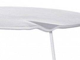 Breeze coffee table with wavy top Ø 46 cm