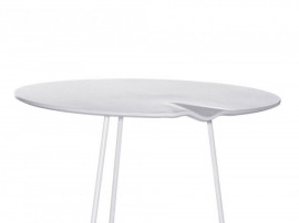 Breeze coffee table with wavy top Ø 46 cm