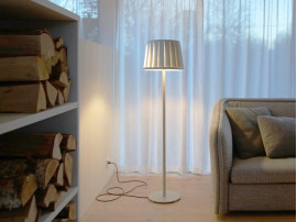 AVS Floor Lamp