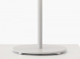 AVS table lamp