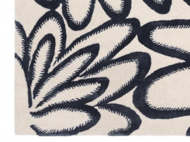 Hand tufted Bow rug. 3 sizes