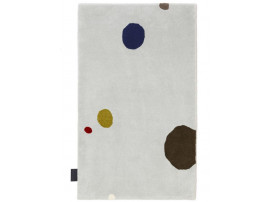 Tapis scandinave  tufté à la main, modèle Mr Dottie. 3 tailles