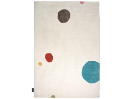 Tapis scandinave  tufté à la main, modèle Mr Dottie. 3 tailles