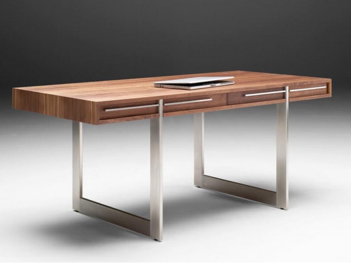 Bureau scandinave modèle AK 1340 | Galerie Møbler