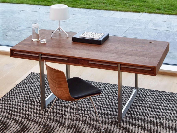 Bureau scandinave modèle AK 1340 | Galerie Møbler