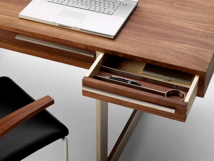 Bureau scandinave modèle AK 1340 | Galerie Møbler