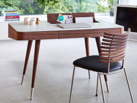 Bureau scandinave modèle AK 1330