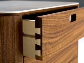 AK 2420 chest of drawers