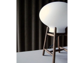 Lampe de table scandinave Hiti U4 opale