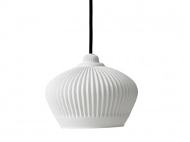 Tsé pendant lamp in porcelain