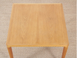 Square coffee table in oak