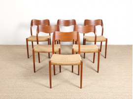 Suite de 6 chaises scandinaves en teck model 71