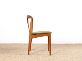 Suite de 4 chaises scandinave en teck modèle Juliane.