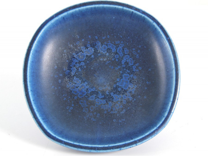 Vase en céramique scandinave, modèle 207/2967. | Galerie Møbler