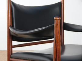 Rio rosewood armchair