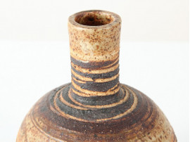 Vase rond en céramique chamottée 