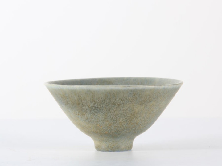 Scandinavian ceramics. Triangular bowl.