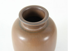 Céramique scandinave. Petit vase rond.