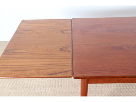 Scandinavian dining table in teak. 4/8 people