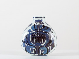 Vase en faïence Royal Copenhagen, motif Tenera Modèle 427