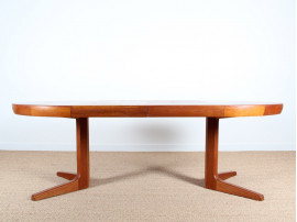 Scandinavian center dining table in teak 4/8 seats